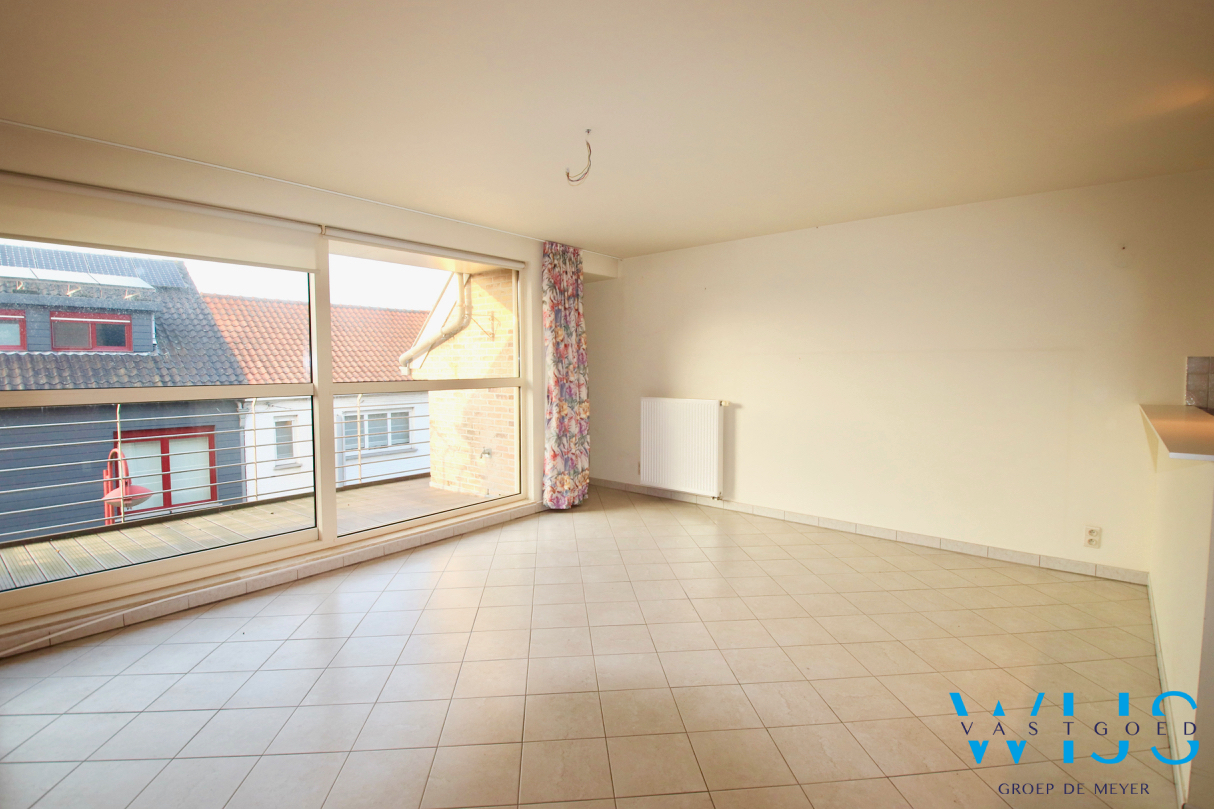 3 slaapkamerappartement met garage in hartje Assenede ! 