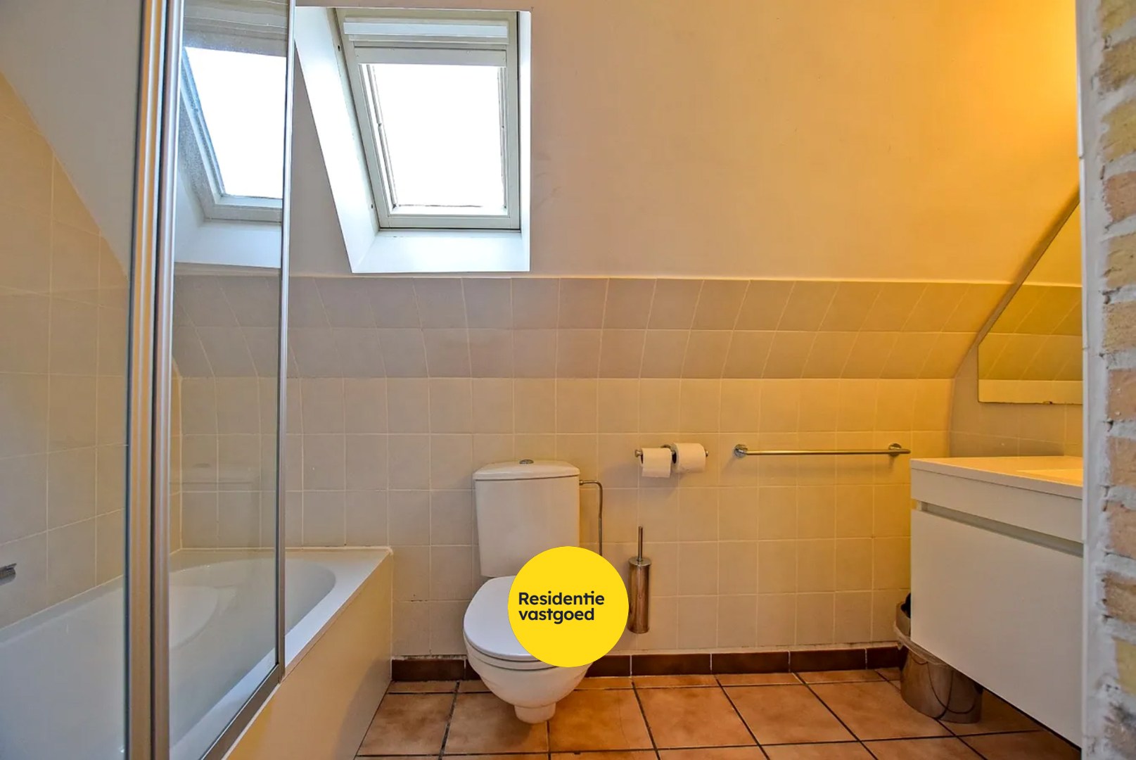 Restaurant met privéwoning en 2 B&amp;B-kamers op 4.370 m² 
