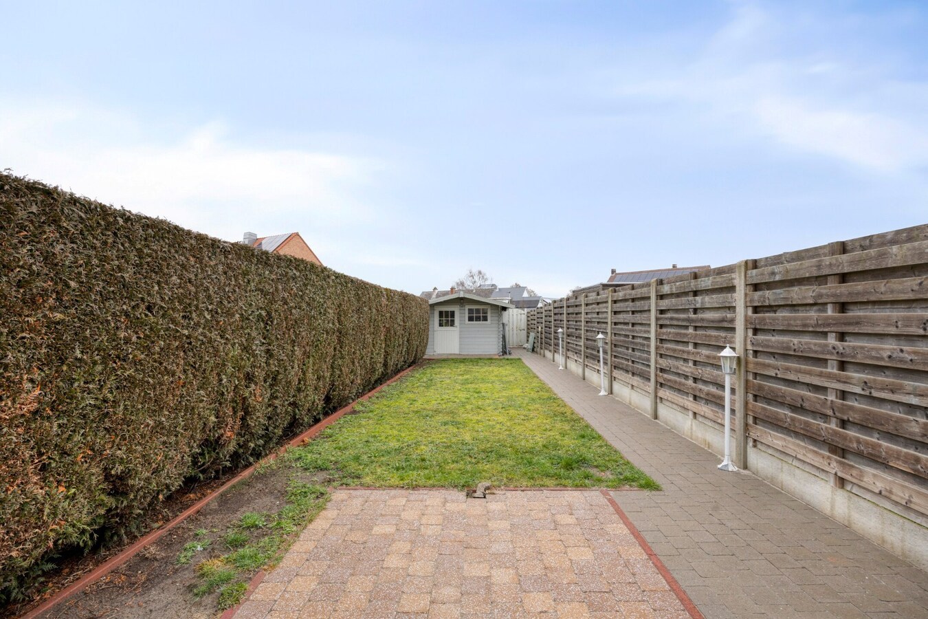 Instapklare rijwoning met acheruitgang te Duffel-Oost 