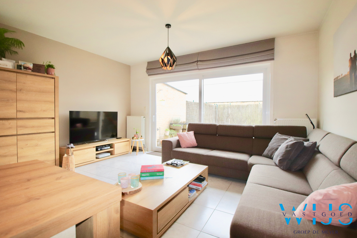 Instapklare &amp; gezellige woning met garage in hartje Eeklo! 