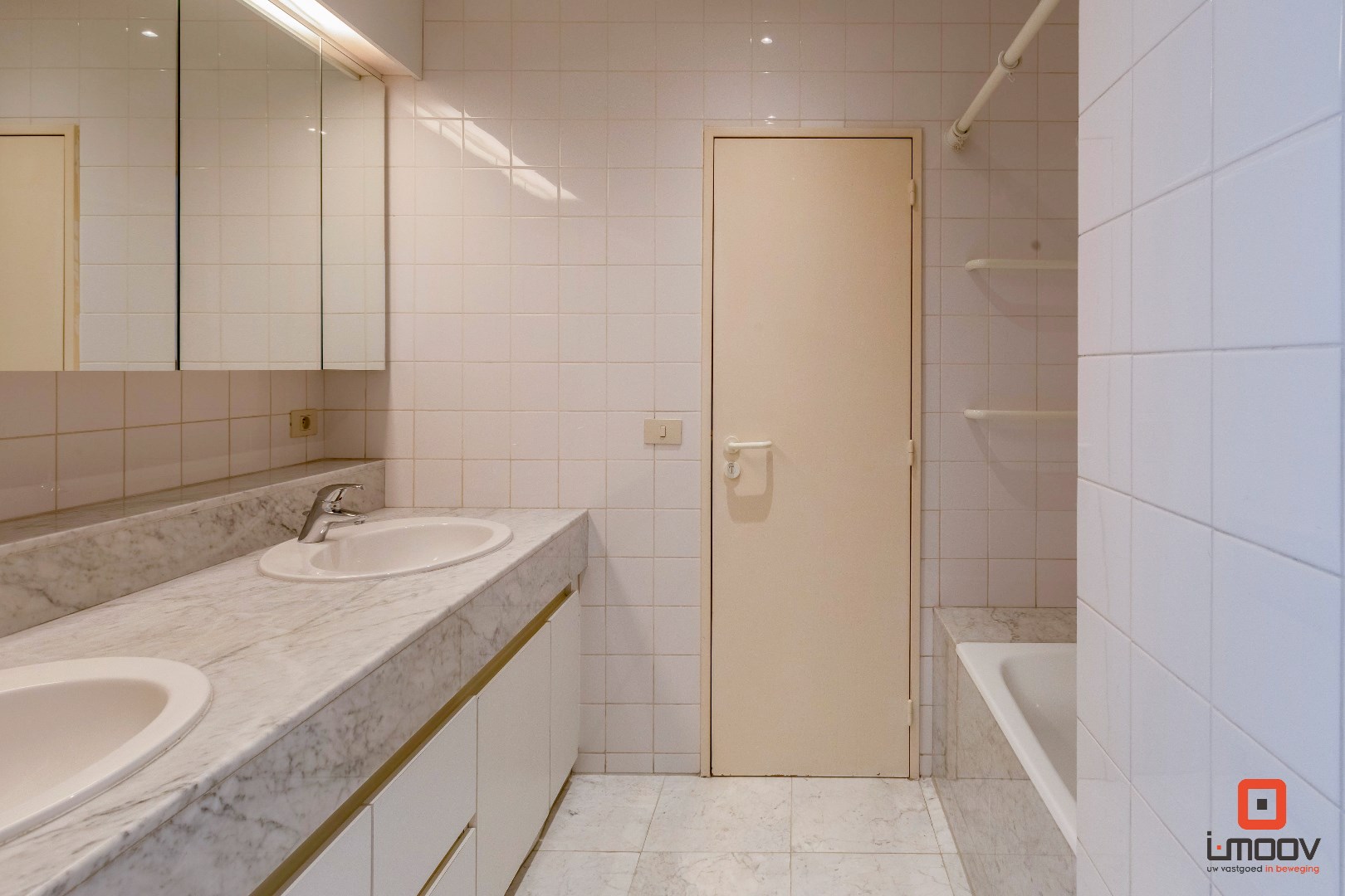 Lichtrijk appartement met uitgestrekt terras in hartje Gent! 