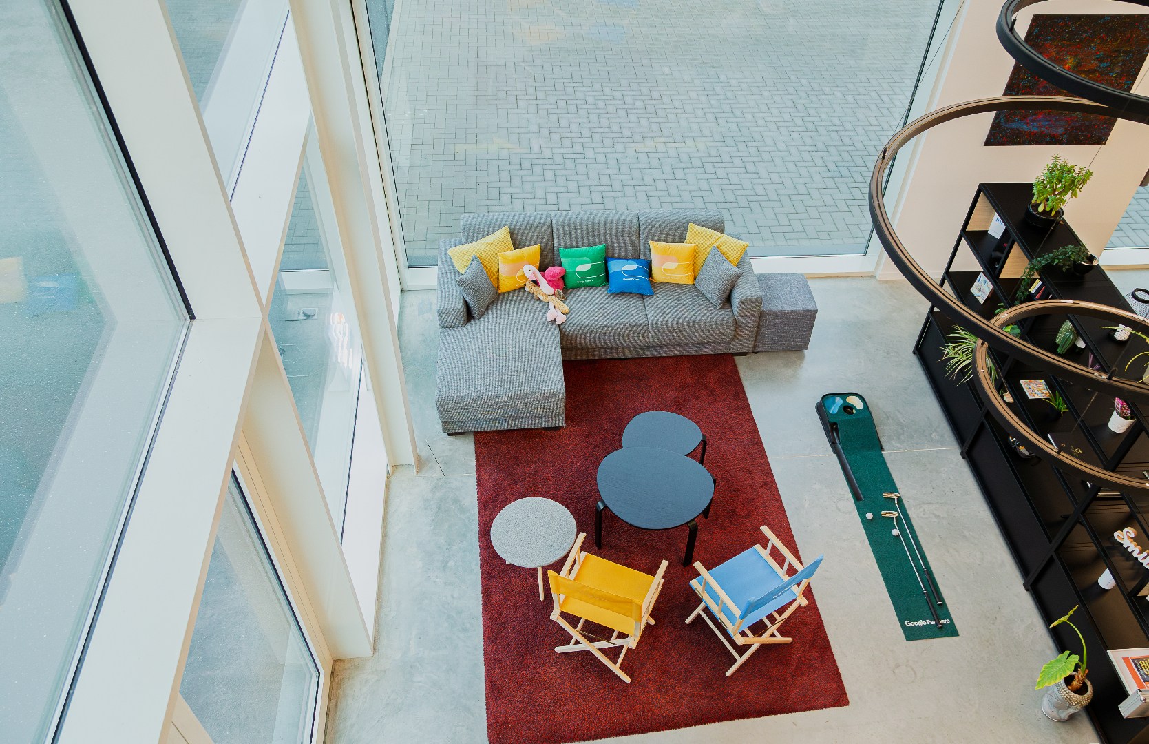 Kantoorgebouw op toplocatie 