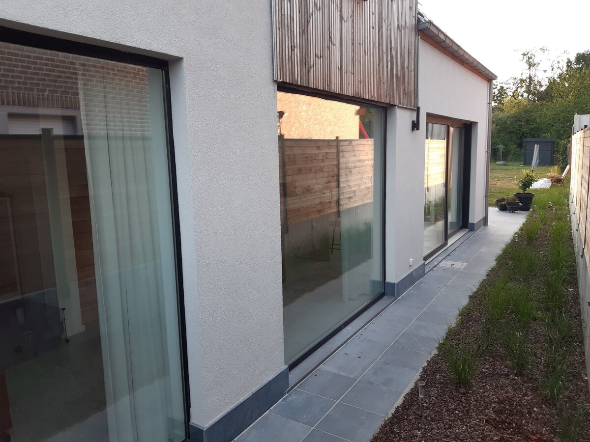 Lichtrijke, eigentijdse  Half Open Bebouwing. 