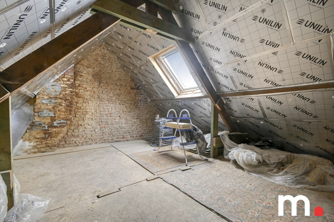 Instapklare gezinswoning met 3 slaapkamers, tuin, zonnepanelen en ruime zolder! 