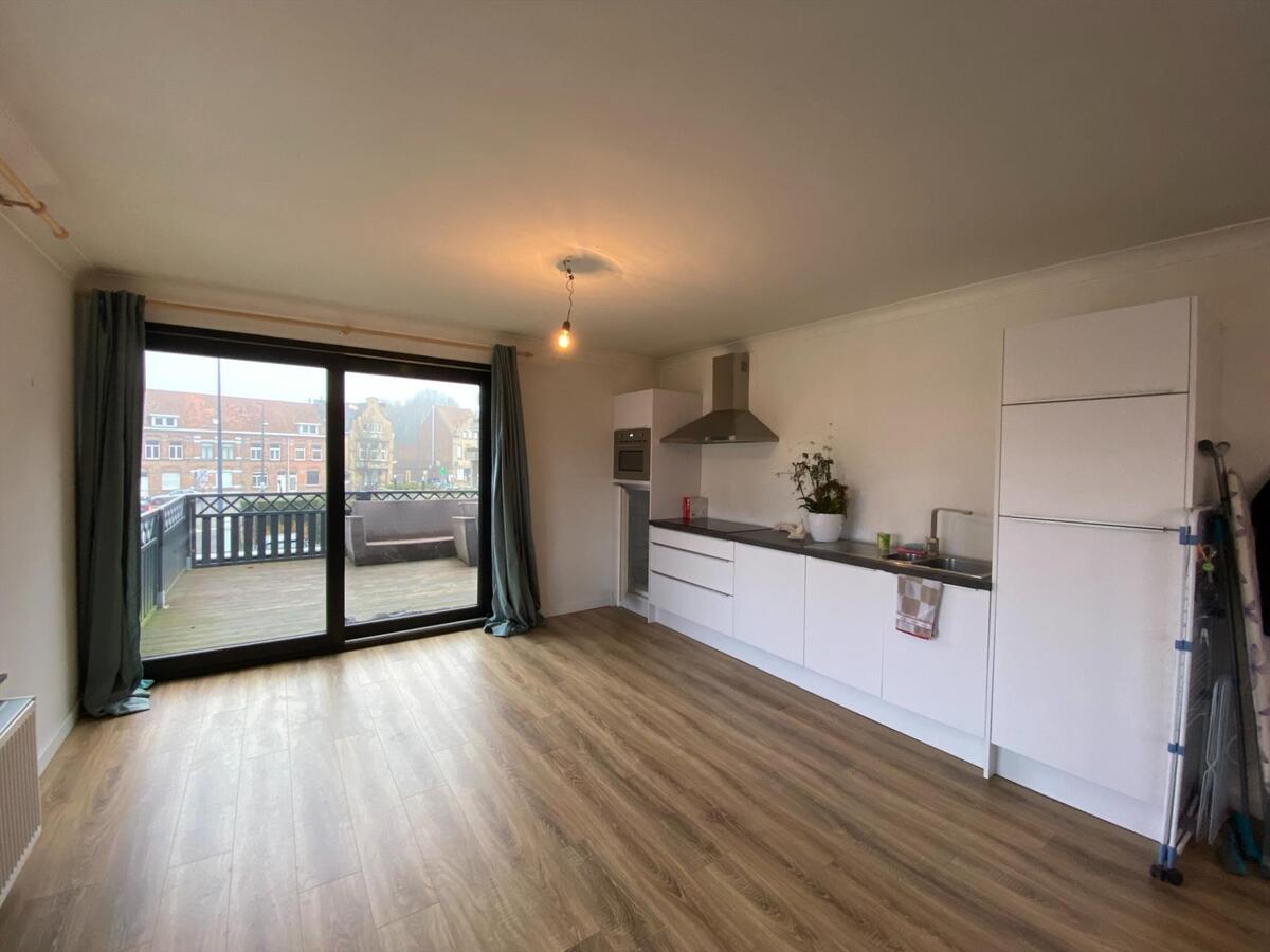 Centraal gelegen duplex appartement met 3 slaapkamers te Ieper 