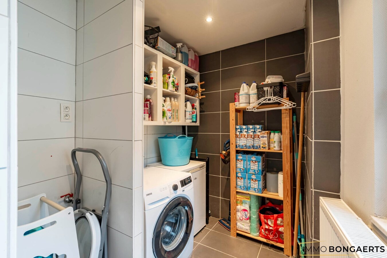 Instapklare woning met  garage en twee slaapkamers in Maasmechelen 