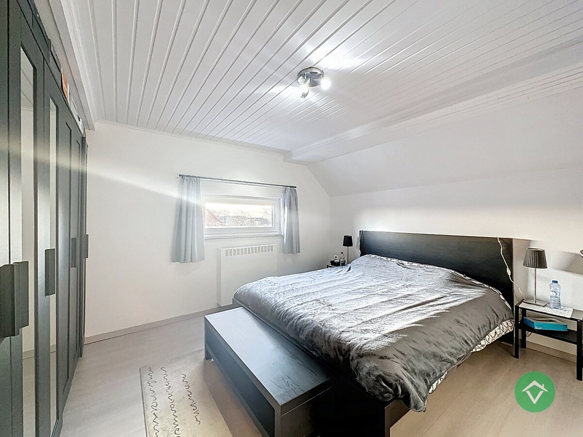 Woning met 2 slaapkamers en garage te Koekelare 