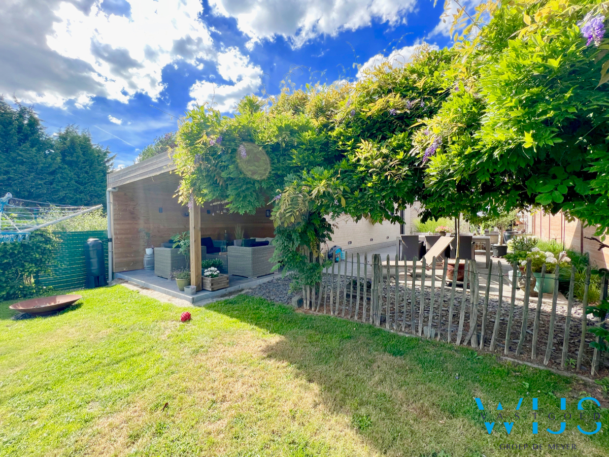 Zeer ruime HOB op een perceel van 934m2 te Evergem ! 