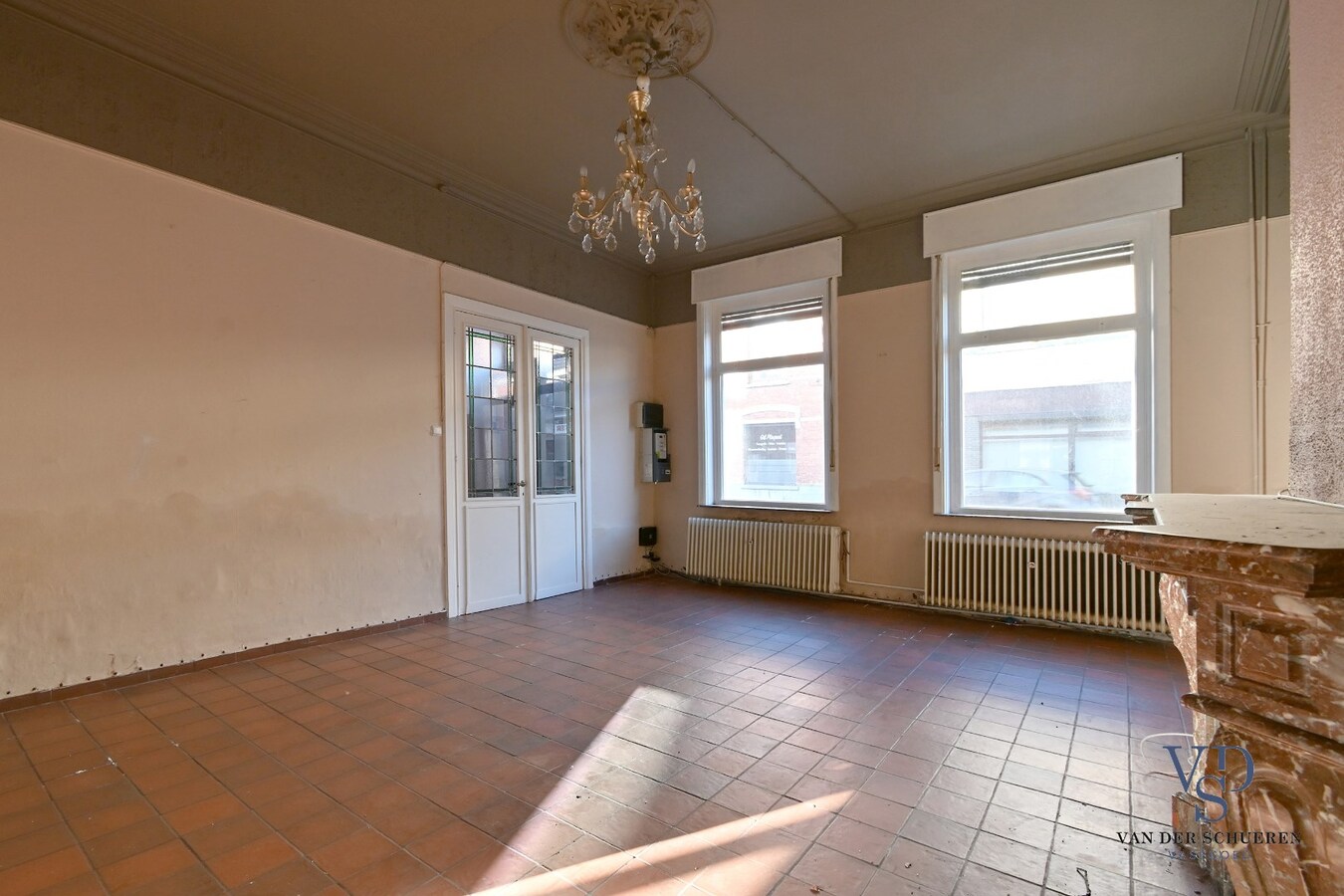 Ruime woning met tuin in centrum Eine ! 