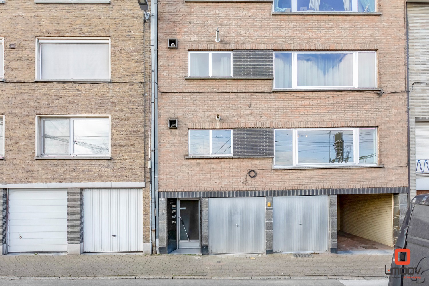 Recent gerenoveerd twee- slaapkamerappartement in centrum Zottegem. 