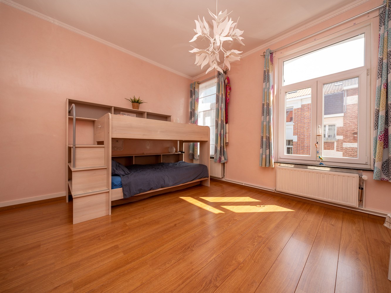 Charmante woning met 4 kamers en stadstuin 