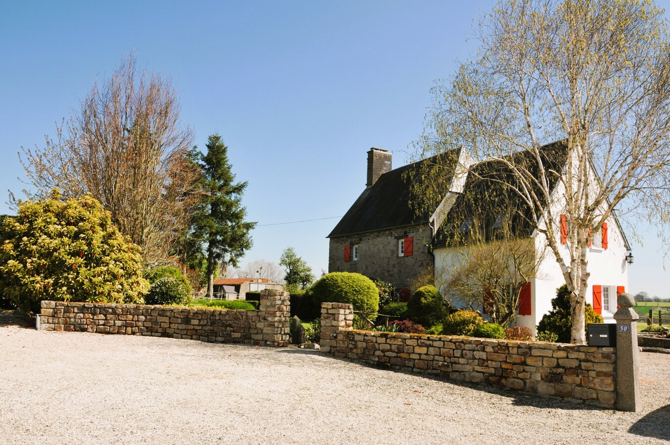 Prachtige, volledig gerenoveerde villa/paardenlandgoed op ca. 2,8 ha in Calvados, Normandië, Frankrijk 