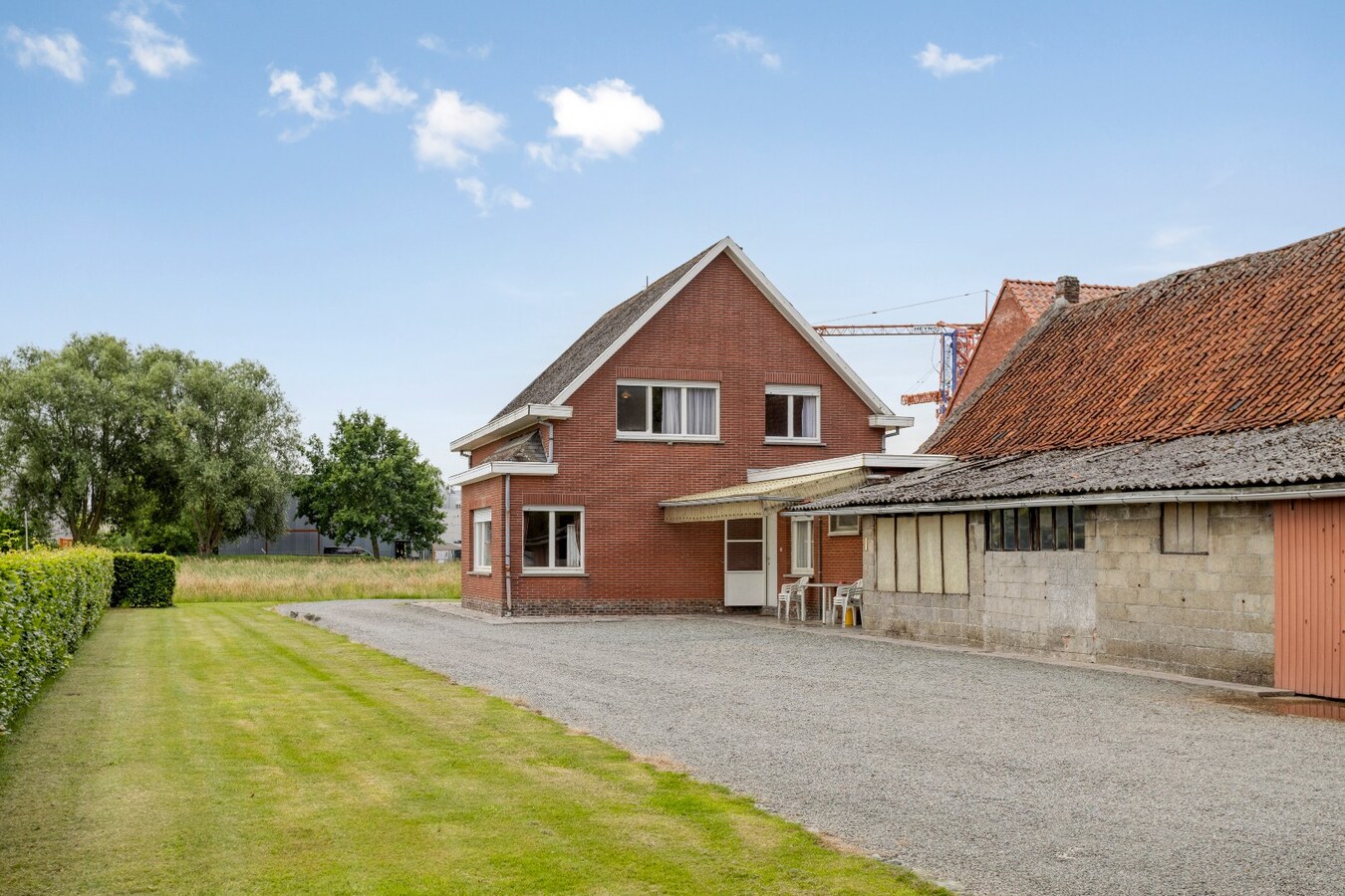 Vrijstaande woning op uitzonderlijk perceel van 16.135 m² te Duffel 