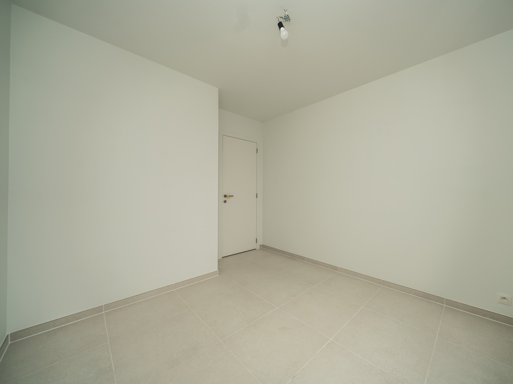 Nieuwbouw 2-kamer appartement met staanplaats en kelder 