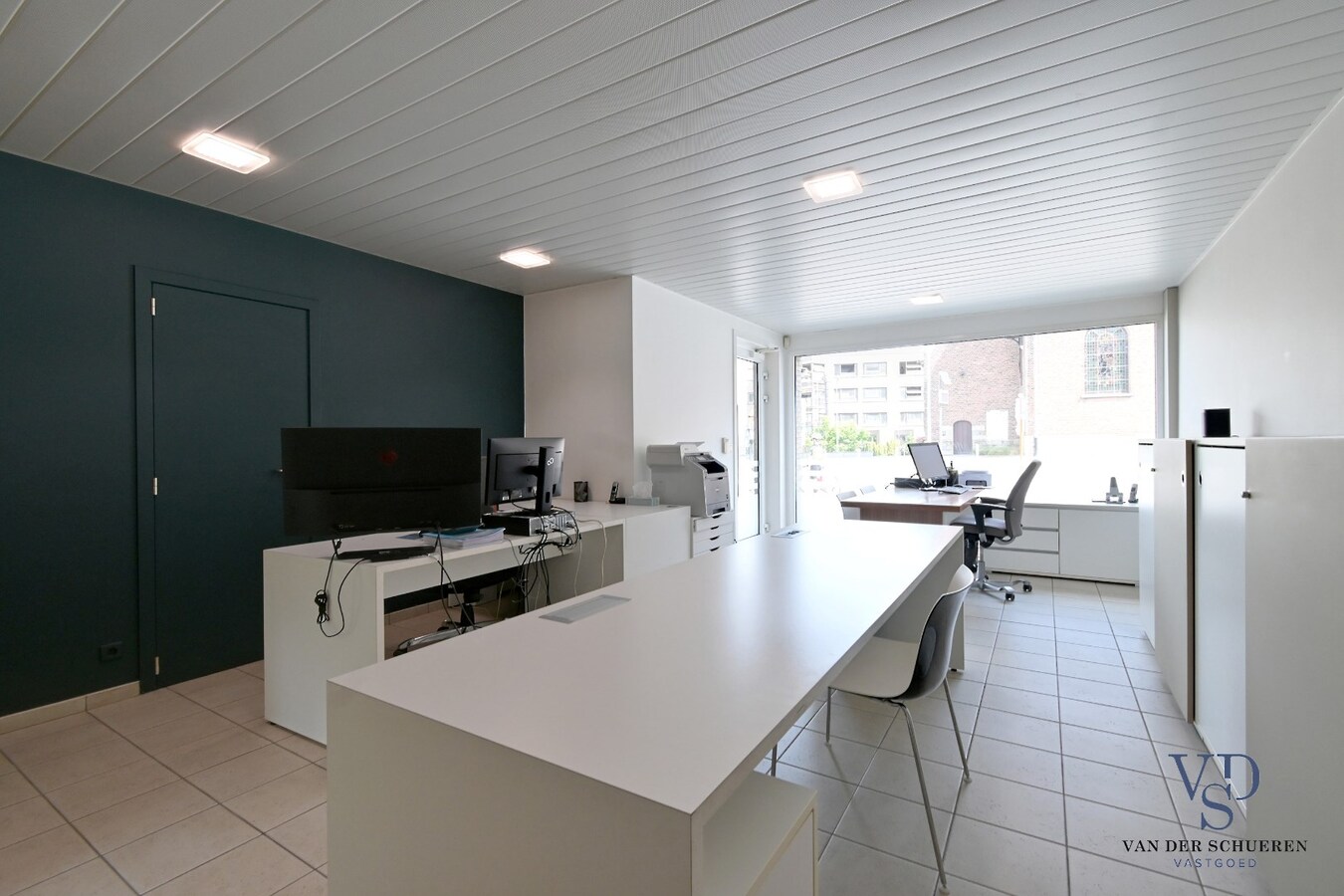 Uitstekend gelegen winkelruimte. 