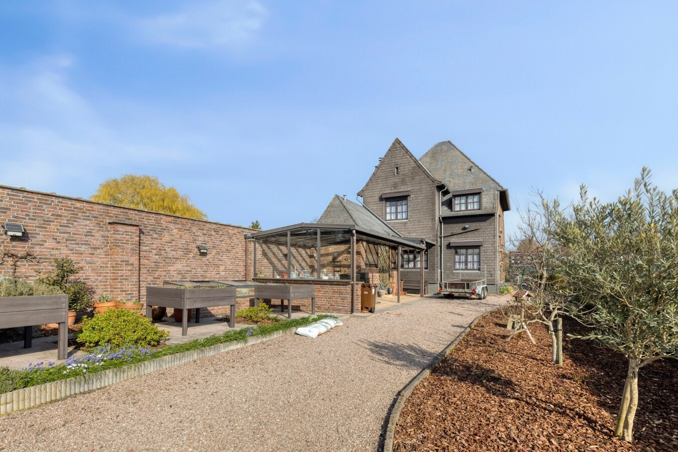 Karaktervolle woning in Engelse cottage-stijl met 3 slaapkamers 