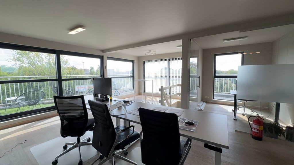 Instapklare kantoren te huur aan De Sterre in Gent
