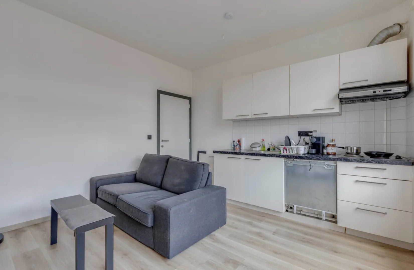 Vergunde en volledig verhuurde opbrengsteigendom op uitstekende locatie 