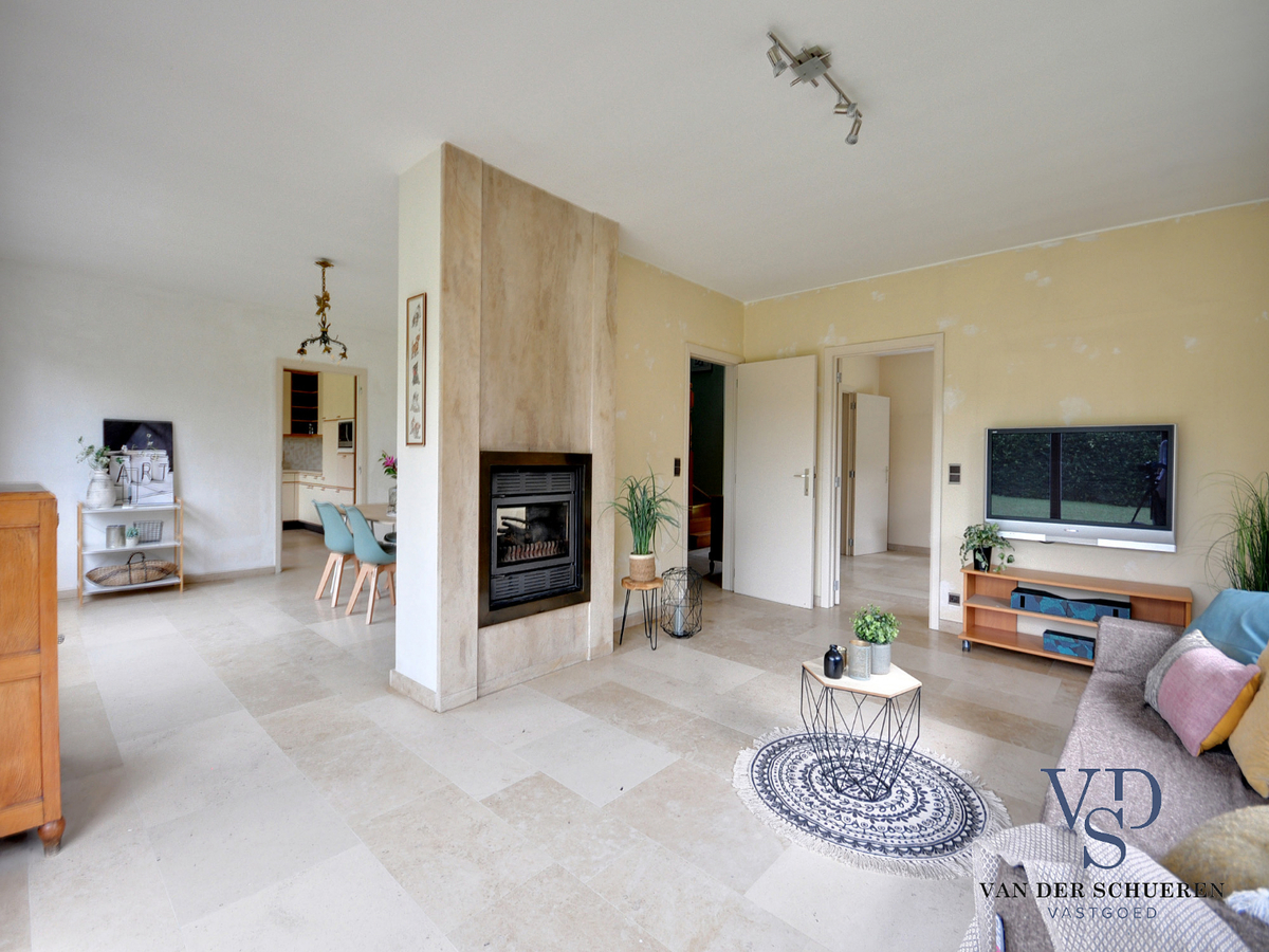 Lichtrijke villa in aangename omgeving ! 