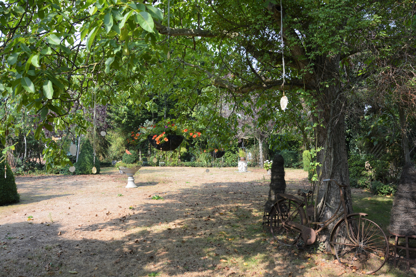 Prachtig restaurant met tuin en woonst op uitstekende ligging 