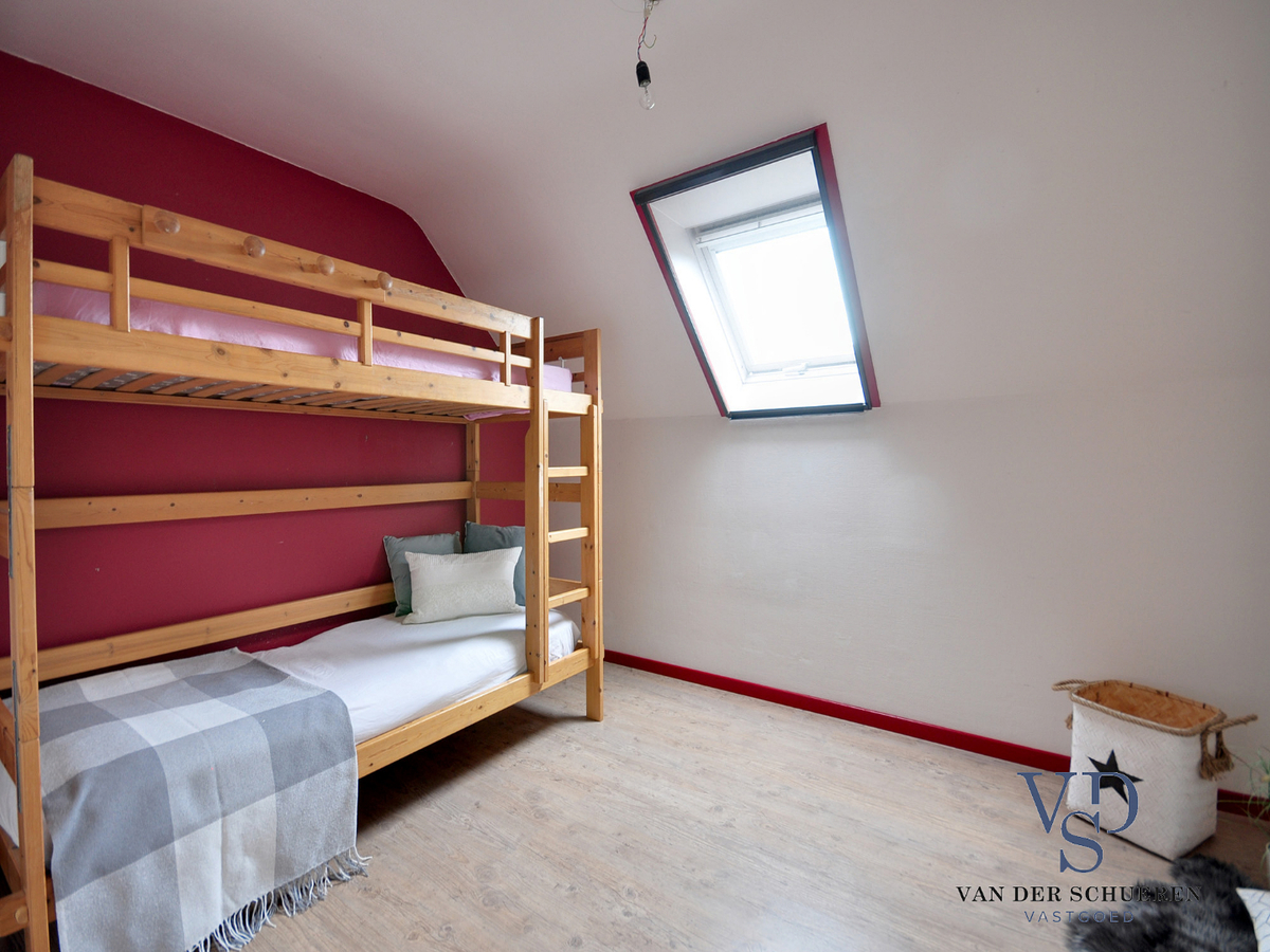 Lichtrijke villa in aangename omgeving ! 