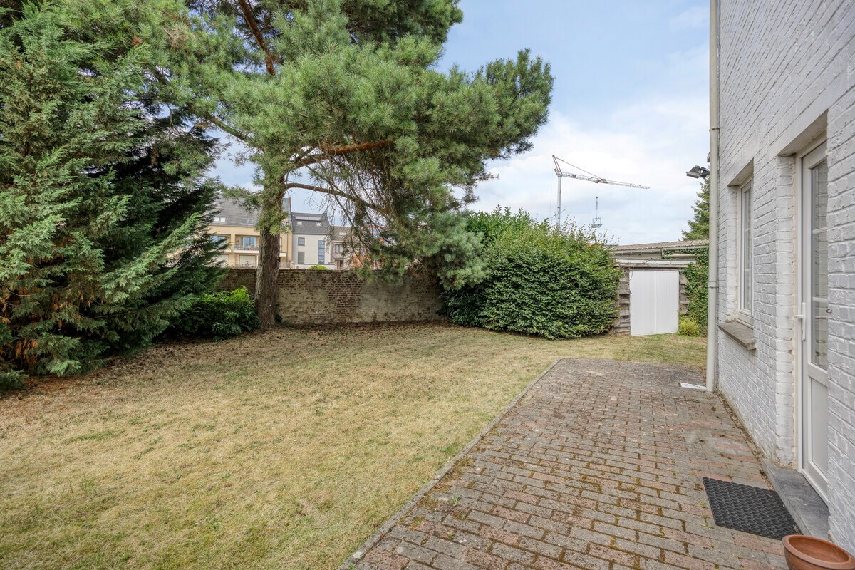 Half open bebouwing met garage, tuin en terras in Hoegaarden - 3 slaapkamers 