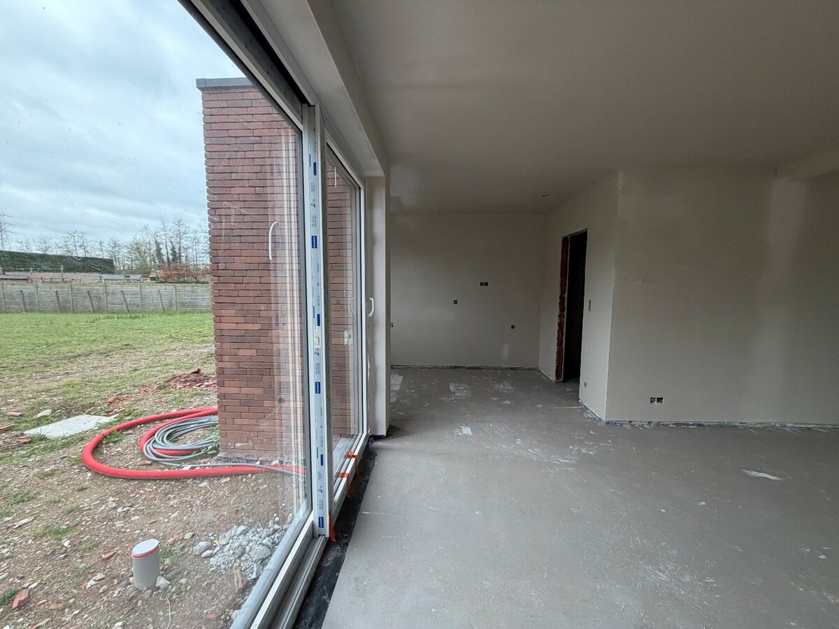 Nieuwbouwwoning te Eine. 