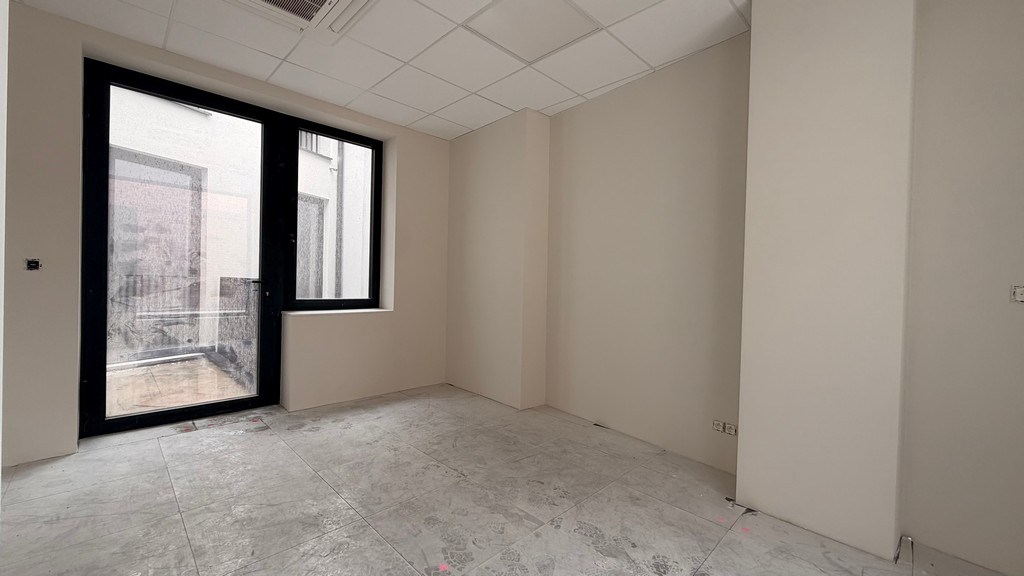 Kantoren te huur in majestueus hoekpand op Meir in Antwerpen