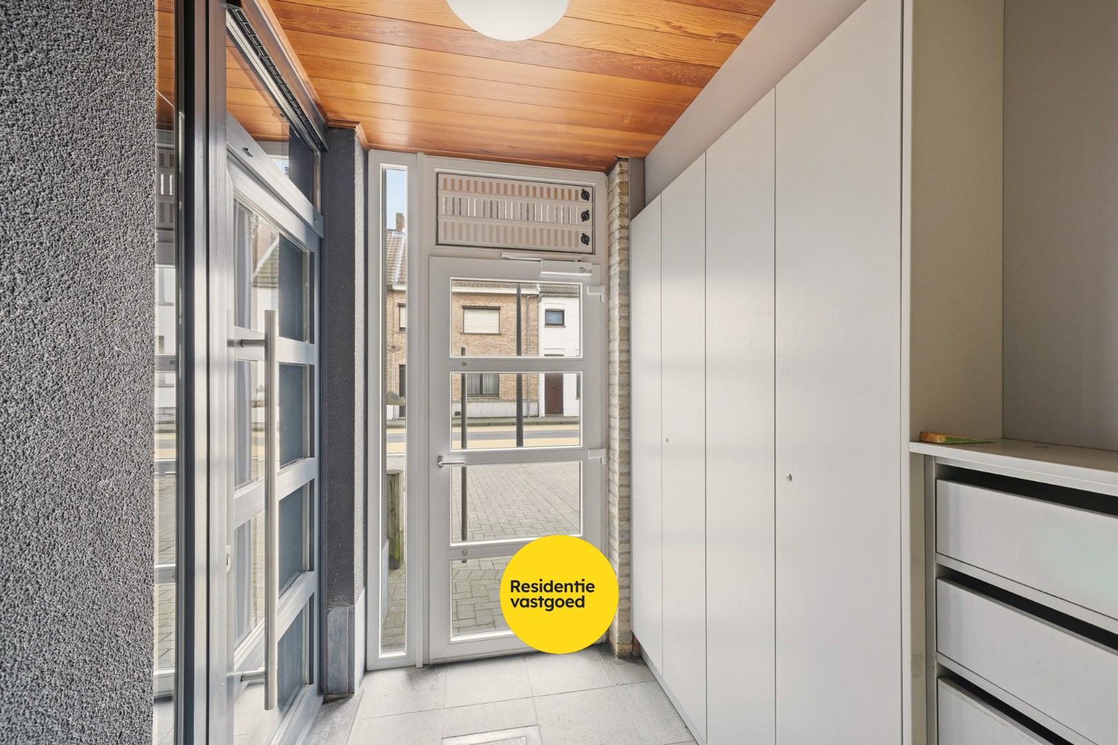 Investeringsopportuniteit: Duplexappartement (185 m²) met 2 zonneterrassen in hartje Oudenburg 