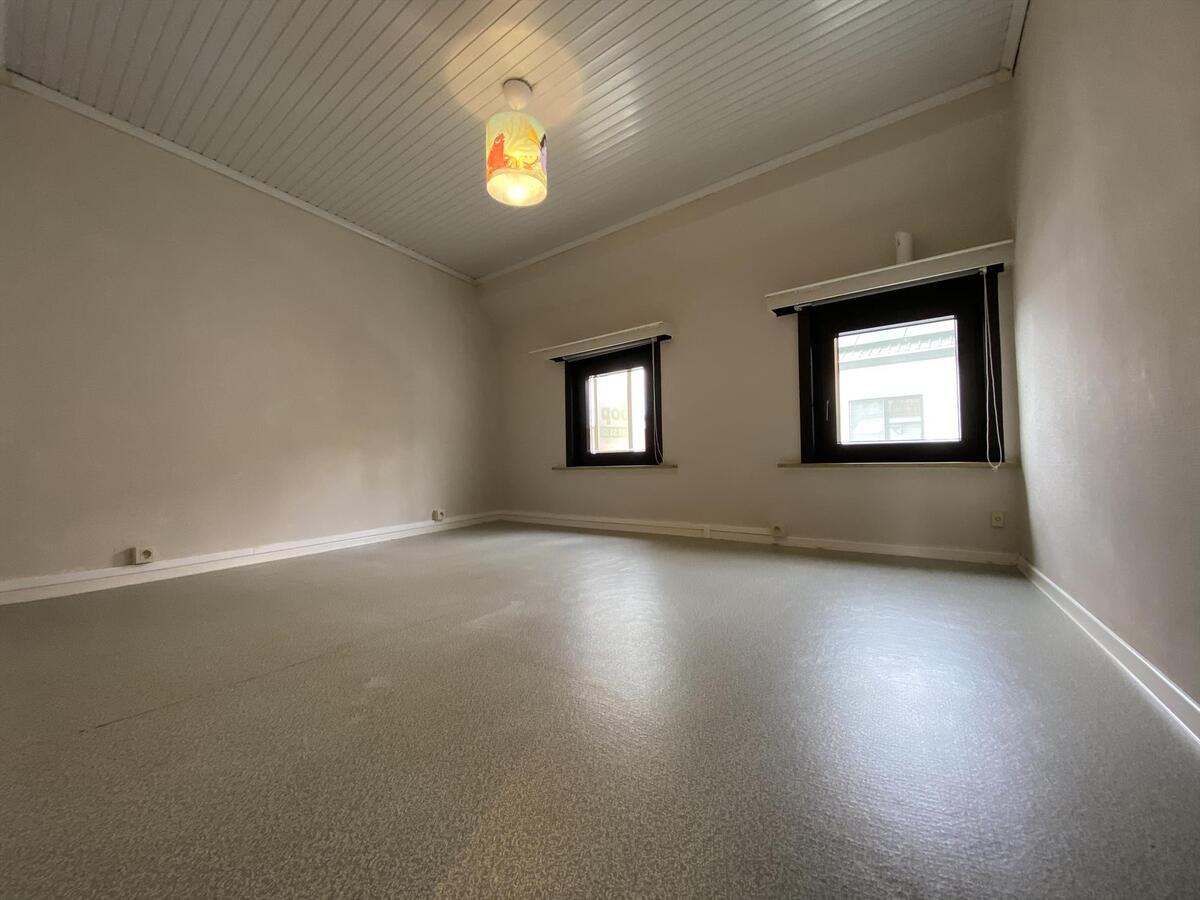 Woning met 2 slaapkamers en garage te Torhout 