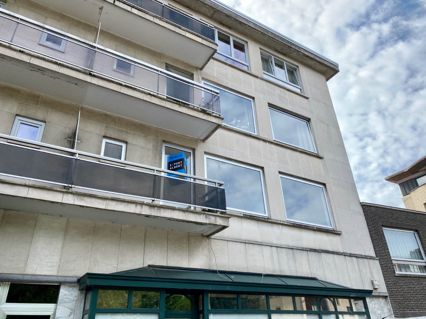 1ste verdiep met lift - 1er étage avec ascenseur