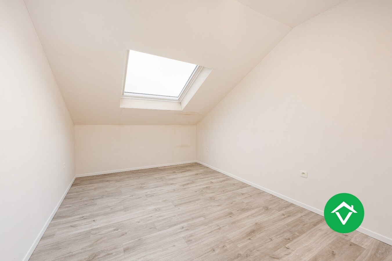 Instapklare energiezuinige woning (2018) met garage en tuin in Zevekote 