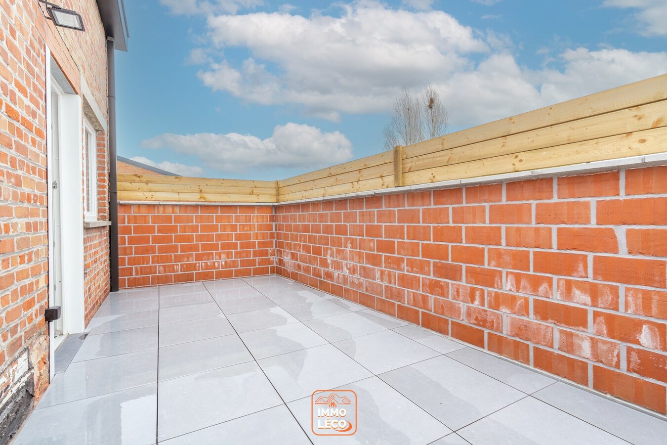 Appartement NEUF 1 chambre et grande terrasse, dans une rue calme, COUP DE COEUR ! 