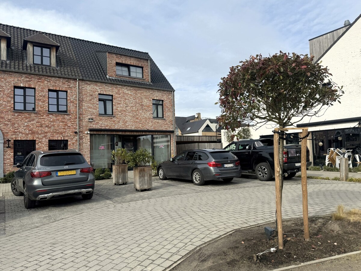 Verhuurd winkelruimte - Ravels