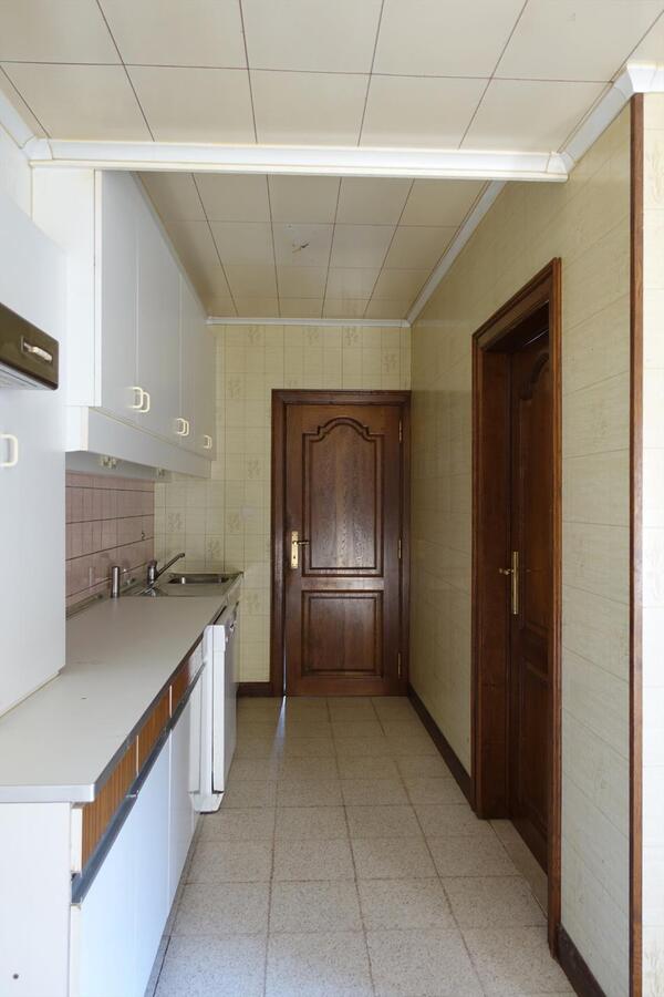 Ruime centraal gelegen rijwoning 