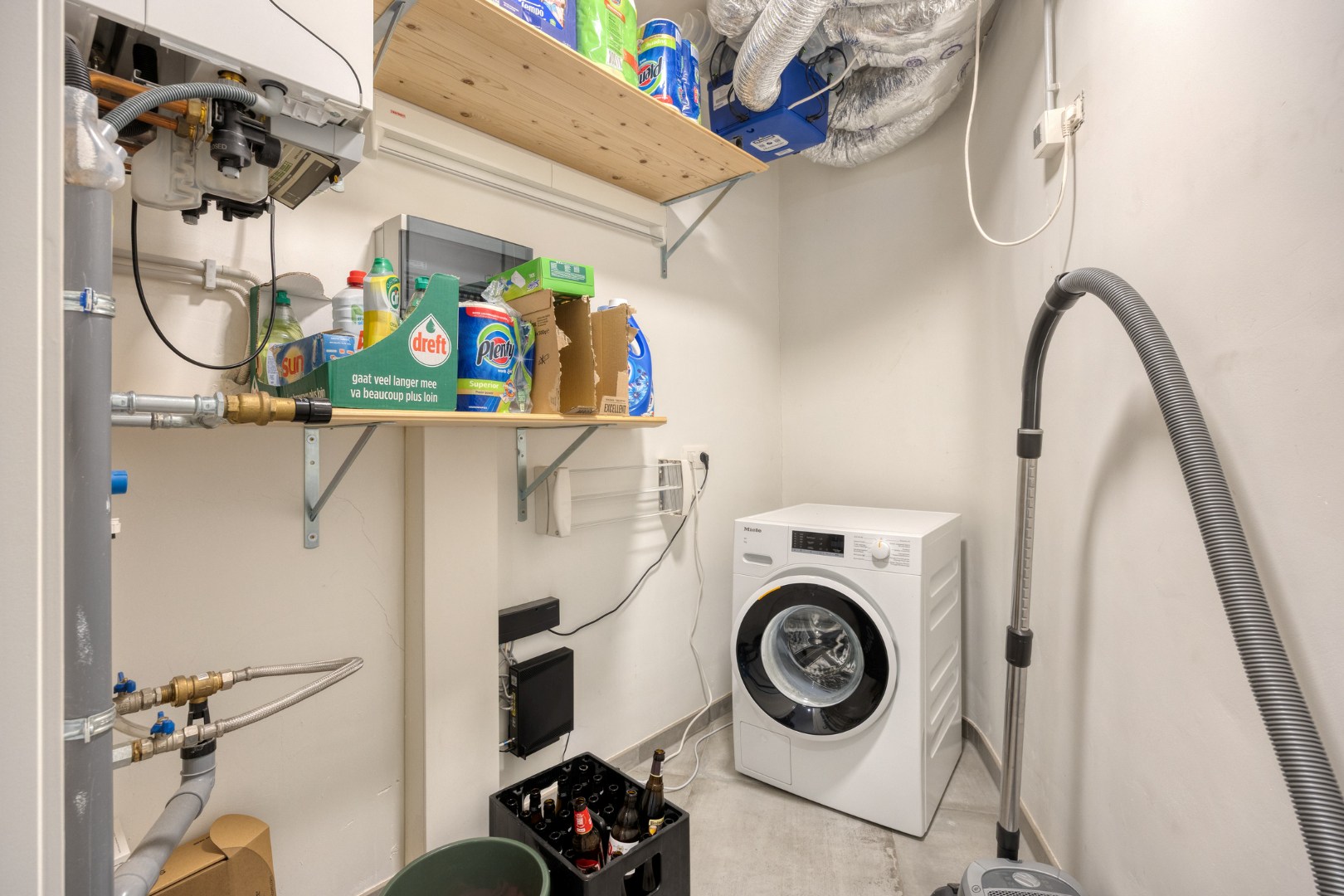 Instapklaar appartement met 2 slpk. en een rustige ligging in Geel-centrum 