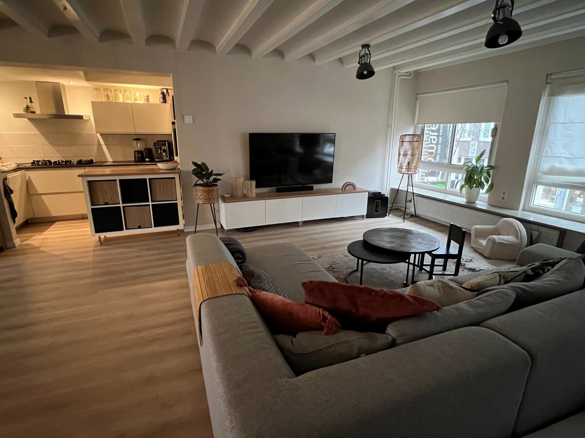 Huur appartement met 2 slaapkamers gelegen in het centrum van Bladel. 