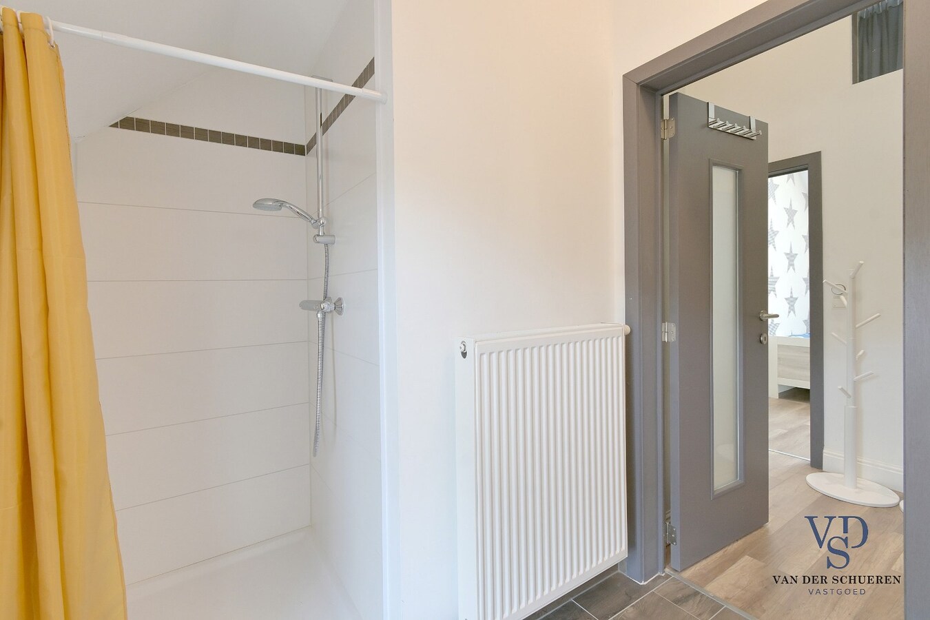 Exceptioneel ruime woning - instapklaar. 