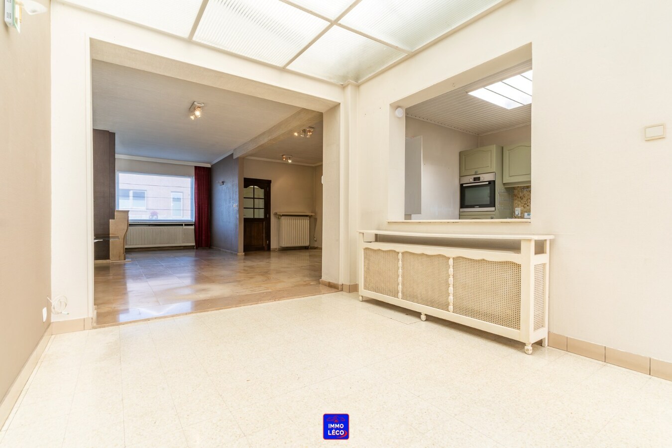 3 façades en excellent état d'entretien, beaux volumes, jardin de 340m² SUD-EST ! 