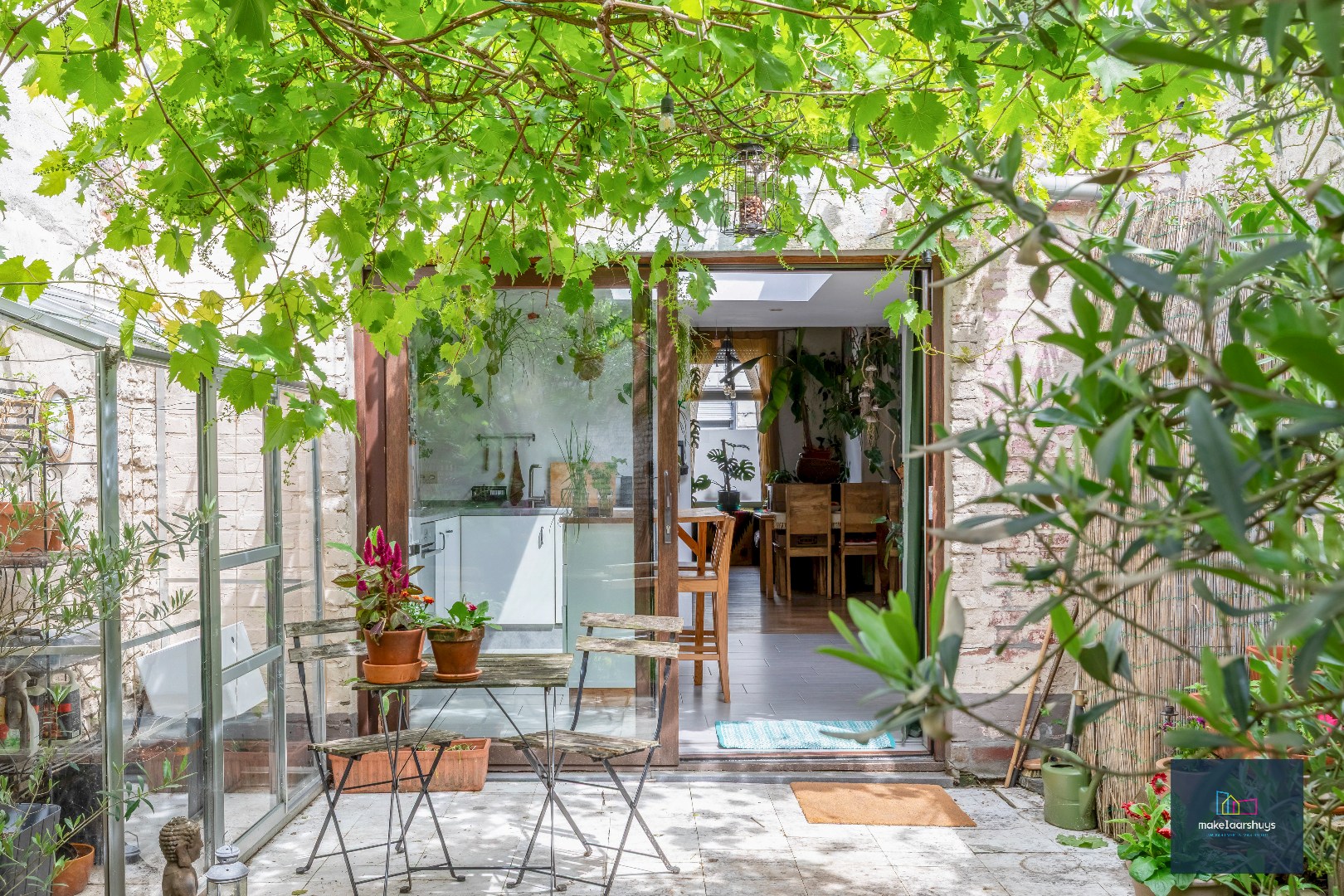 Instapklare woning met zuidgerichte tuin nabij centrum Gent 