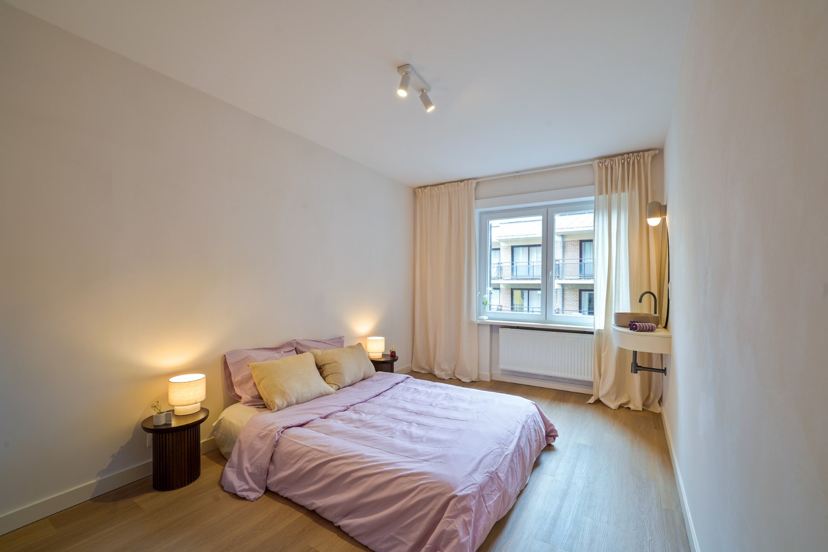 Luxueus gerenoveerd 3-slpk-appartement in hartje Oostende 