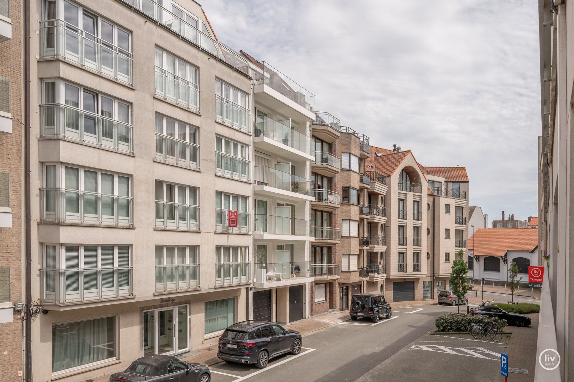 Bel appartement de deux chambres situé au centre de Knokke. 