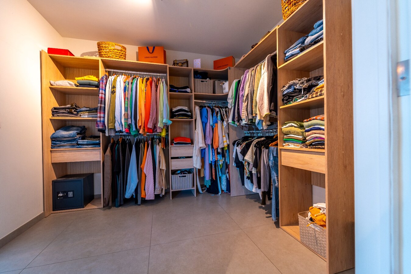 Prachtige villa met tuin, terras &amp; garage in Hasselt - 3 slaapkamers, bouwjaar 2019. 