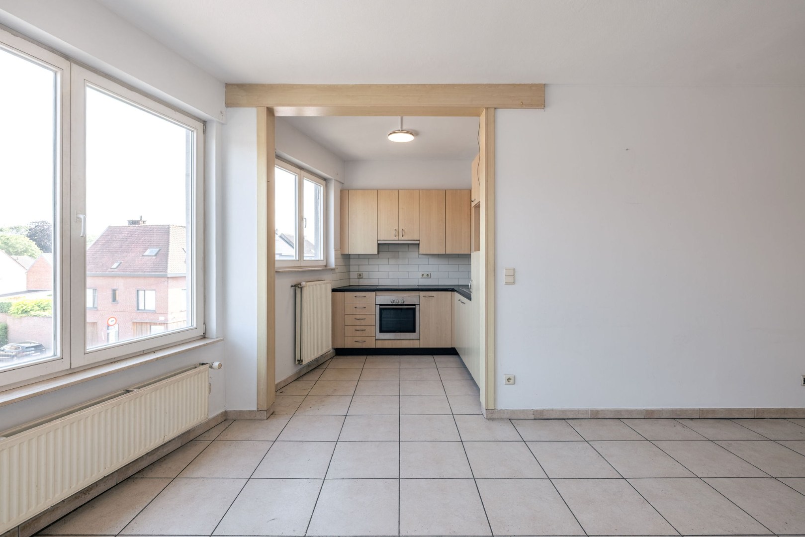 Lichtrijk en instapklaar wonen op de eerste verdieping nabij Gent 