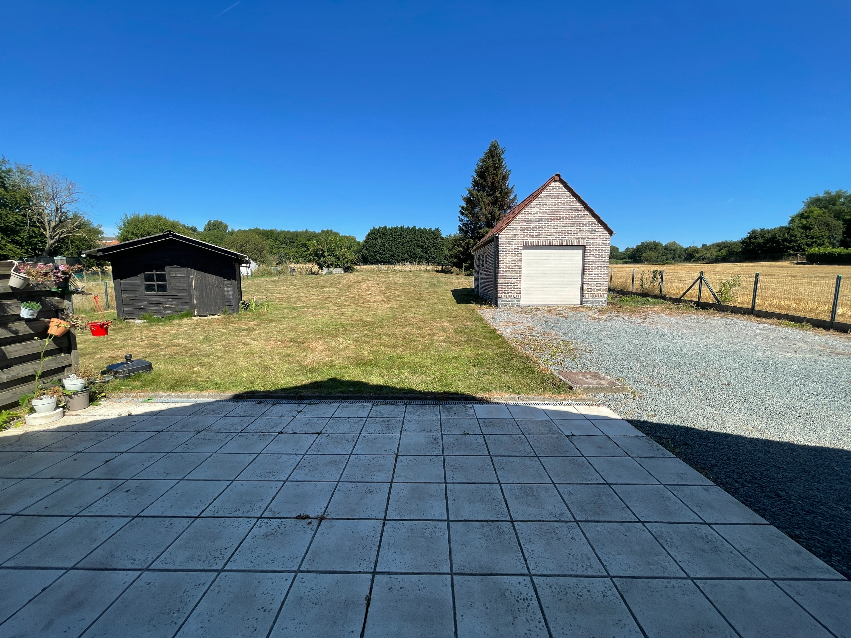 Energiezuinige woning met 4 kamers, 2 badkamers &amp; 2 garages 