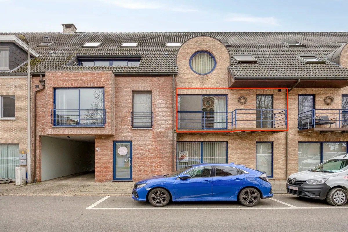 Instapklaar appartement met 2 slpk., staanplaats en berging in Tessenderlo-Schoot 