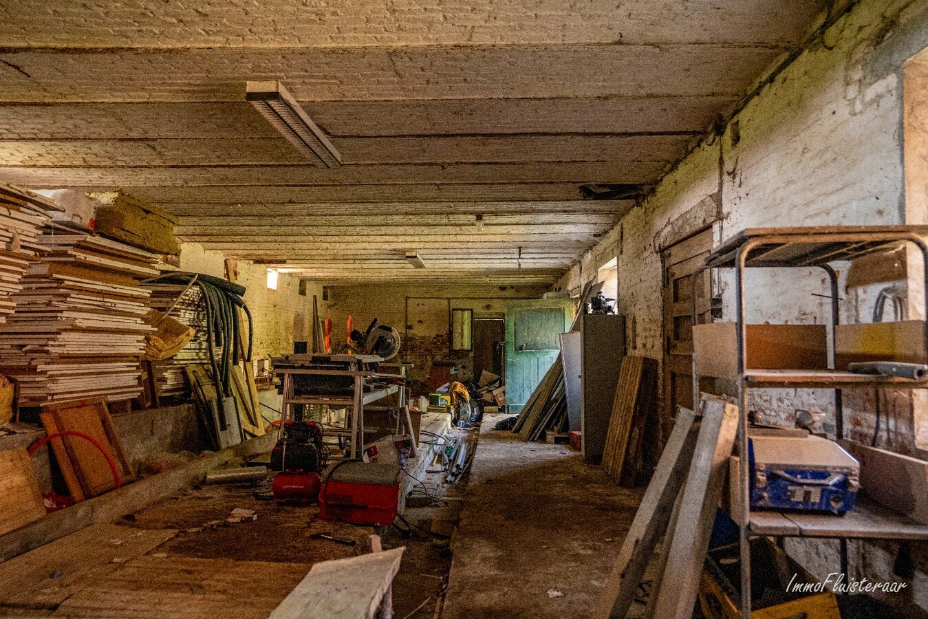 Unieke vierkantshoeve op een landelijke locatie op ca. 3 ha te Herne. 