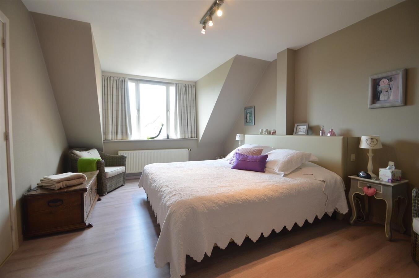 Zeer knappe woning met garage op een rustige ligging - Heist 