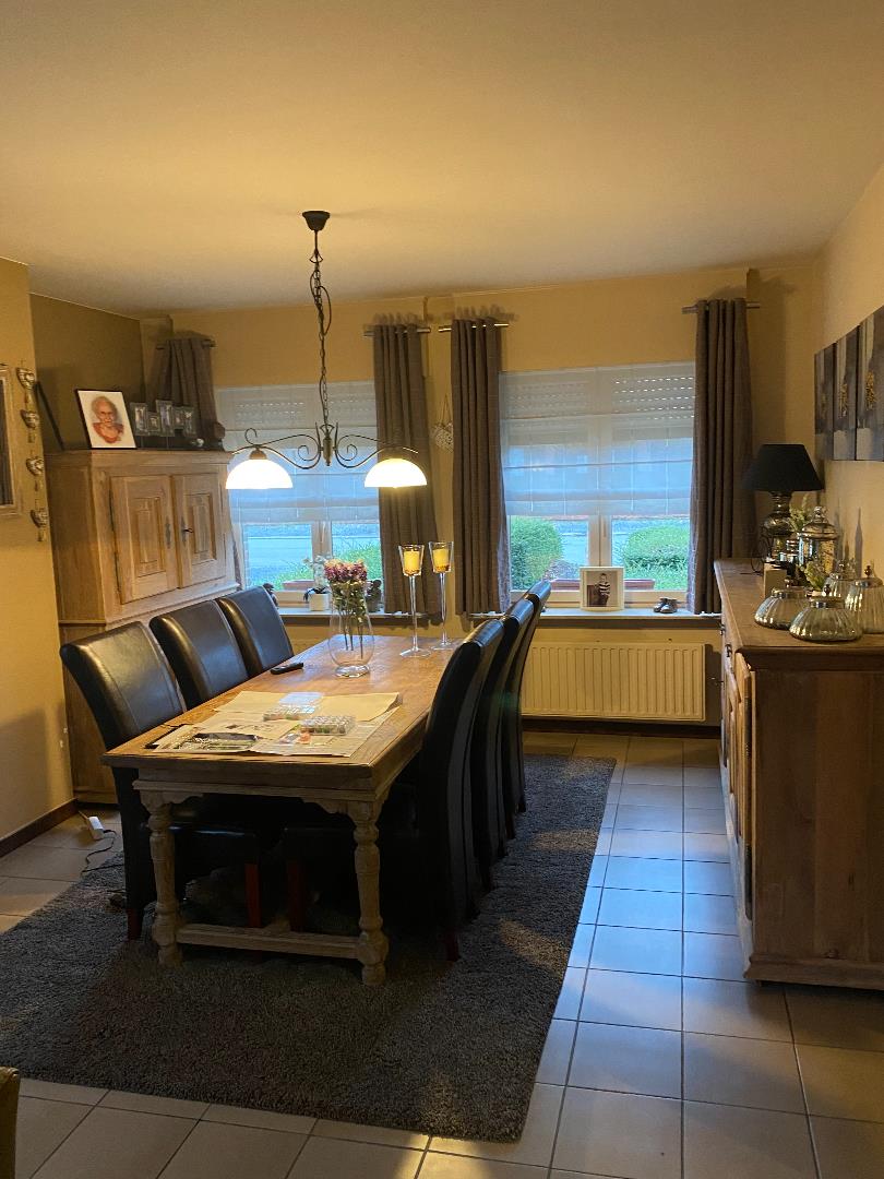 VERKOCHT VICHTE NIJVERHEIDSLAAN 