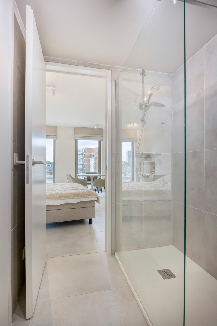 Bemeubelde studio met terras en kelderberging in het centrum van Leuven! - EPC 50 kWh/m² - bewoonbare opp. 37,5 m² 